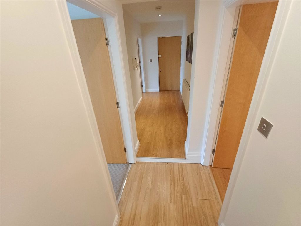 Property photo 2 of 11 Picture No. 10