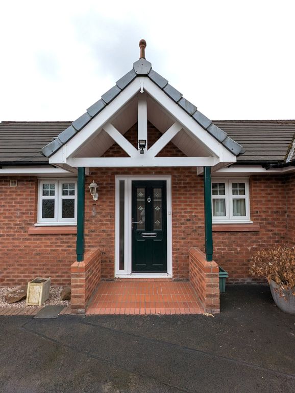 Property photo 2 of 27