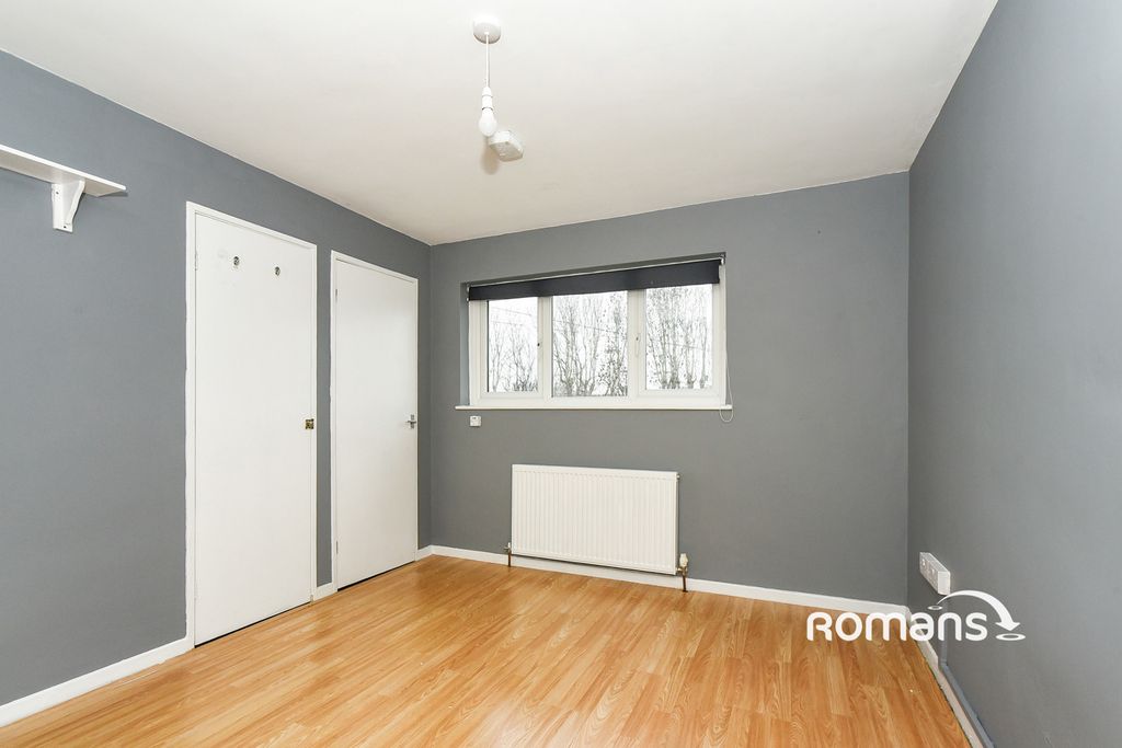 Property photo 3 of 10 Photo