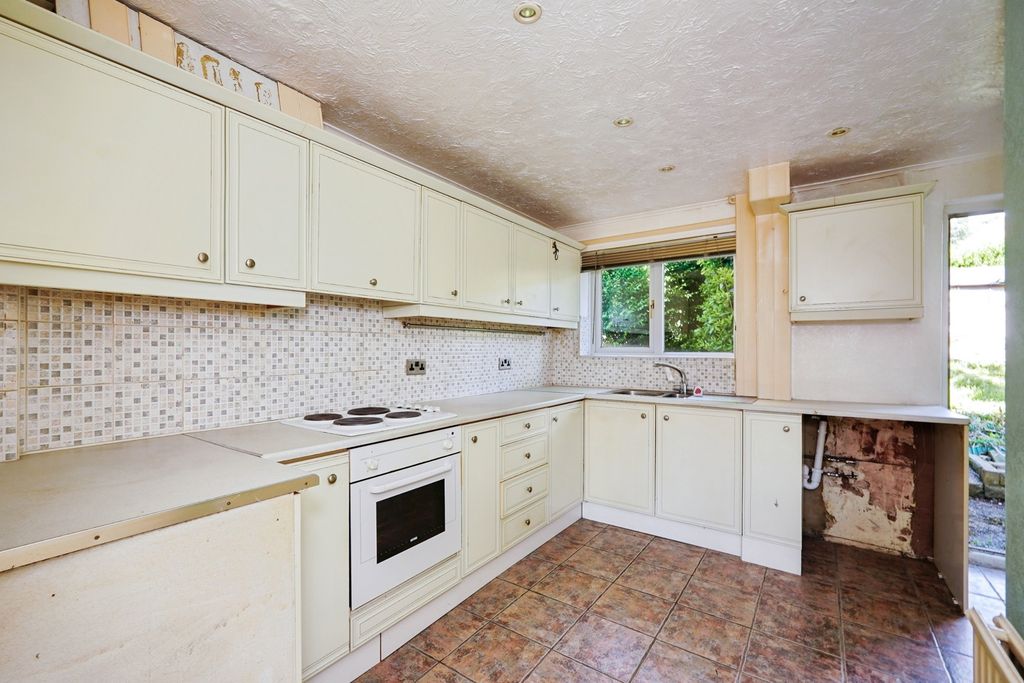 Property photo 3 of 14 Pbox-Img.Jpg