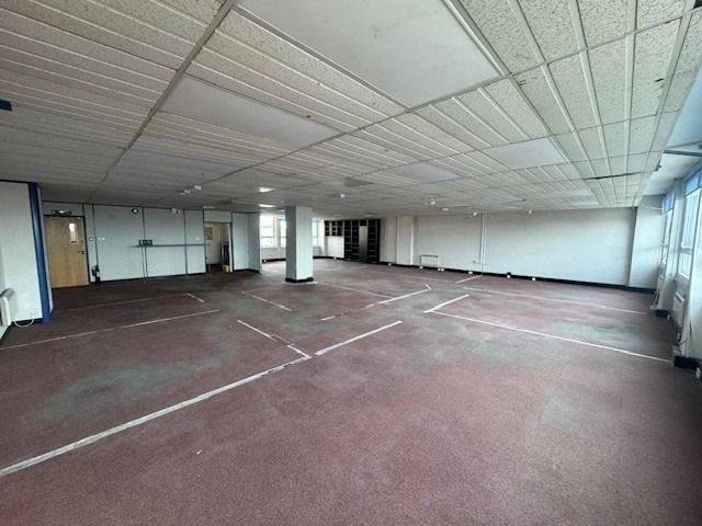 Property photo 3 of 4 4146972
