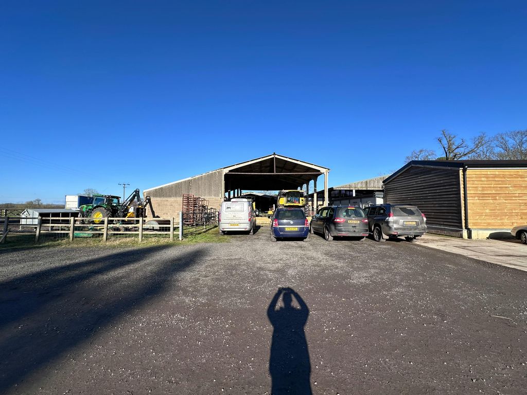 Property photo 1 of 6 Img_4383.Jpeg