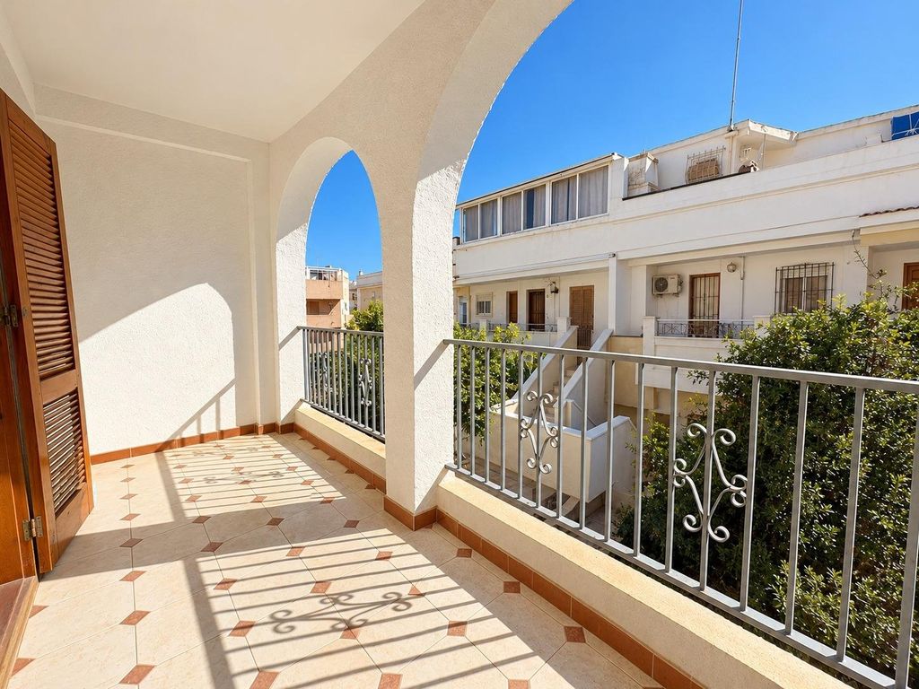 Property photo 1 of 26
