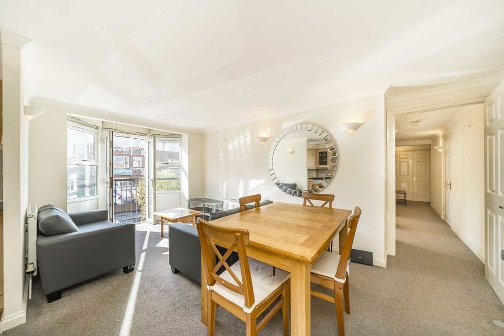 Property photo 2 of 5