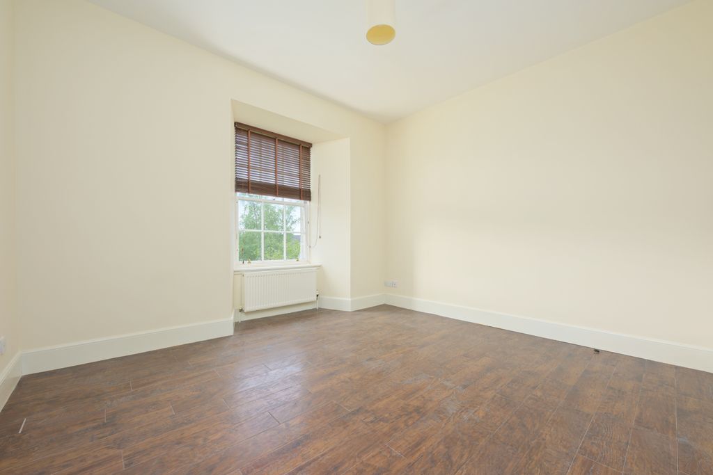 Additional image 15 of 3 bed flat for sale11 Craigflower House, Torryburn KY12
