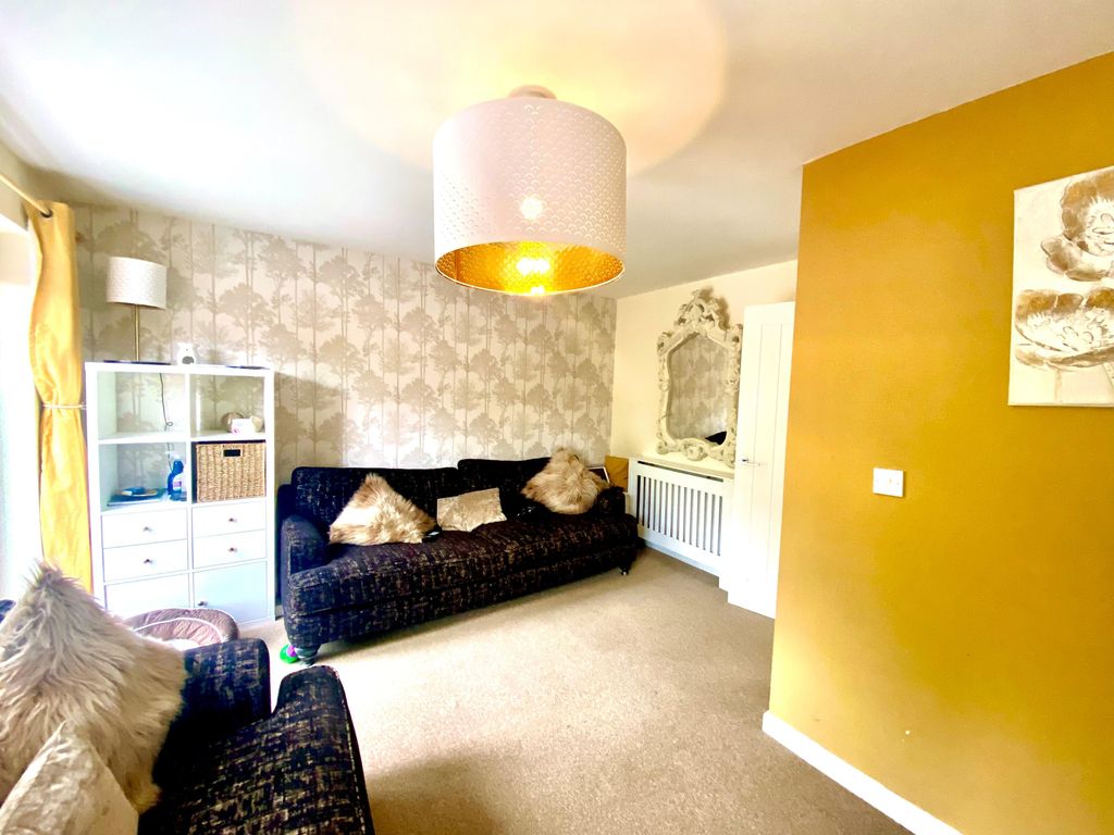 Property photo 3 of 11 View