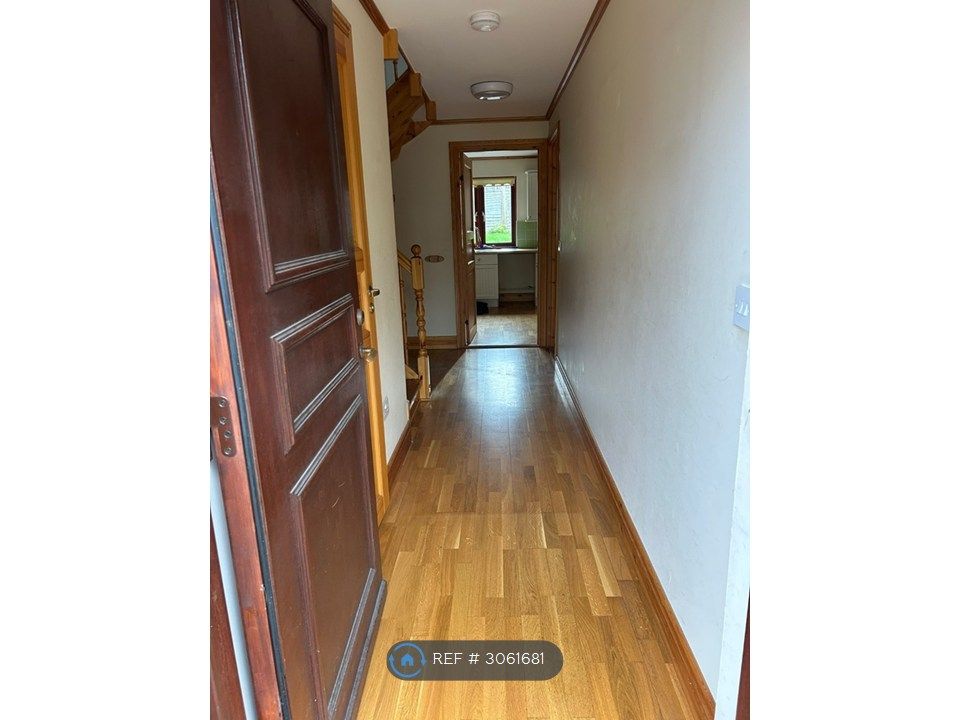Property photo 2 of 13 Entrance Passage
