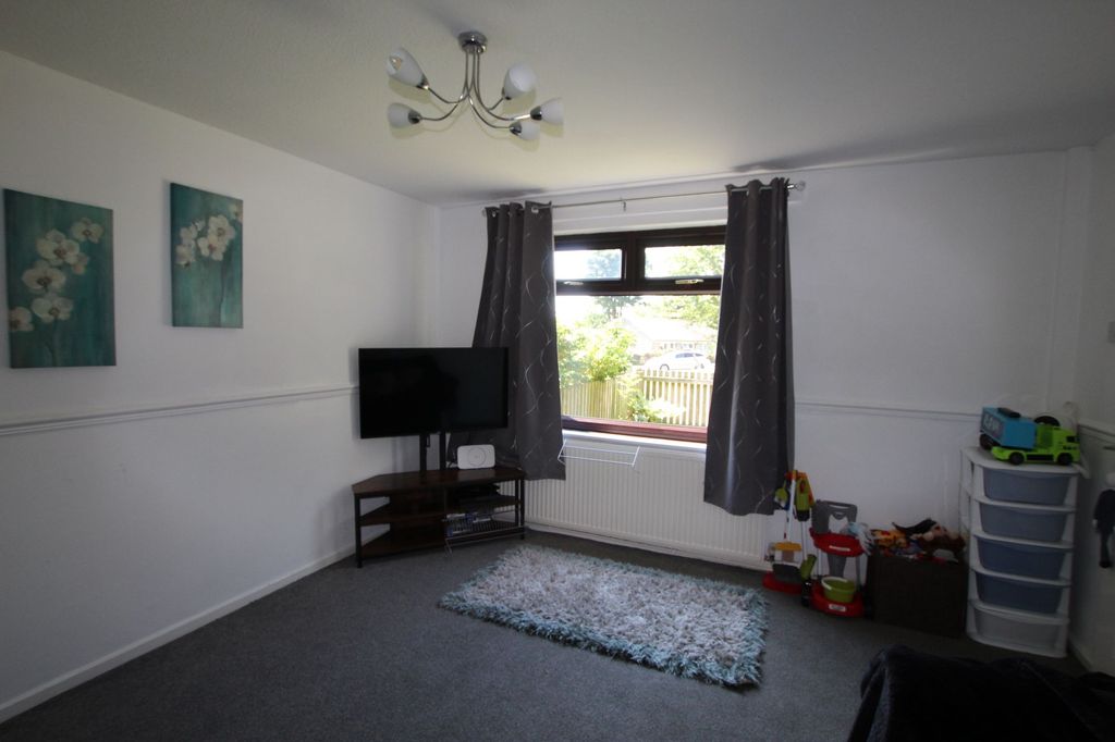 Property photo 3 of 24