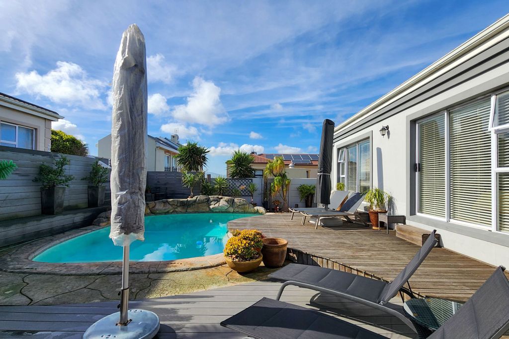 Property photo 1 of 21 1TV1706365