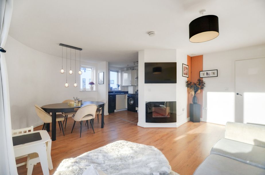 Property photo 2 of 27 Open Plan Living Area_Pic_(6).Jpg