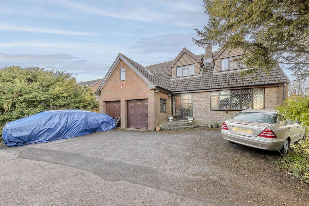 Property photo 1 of 37