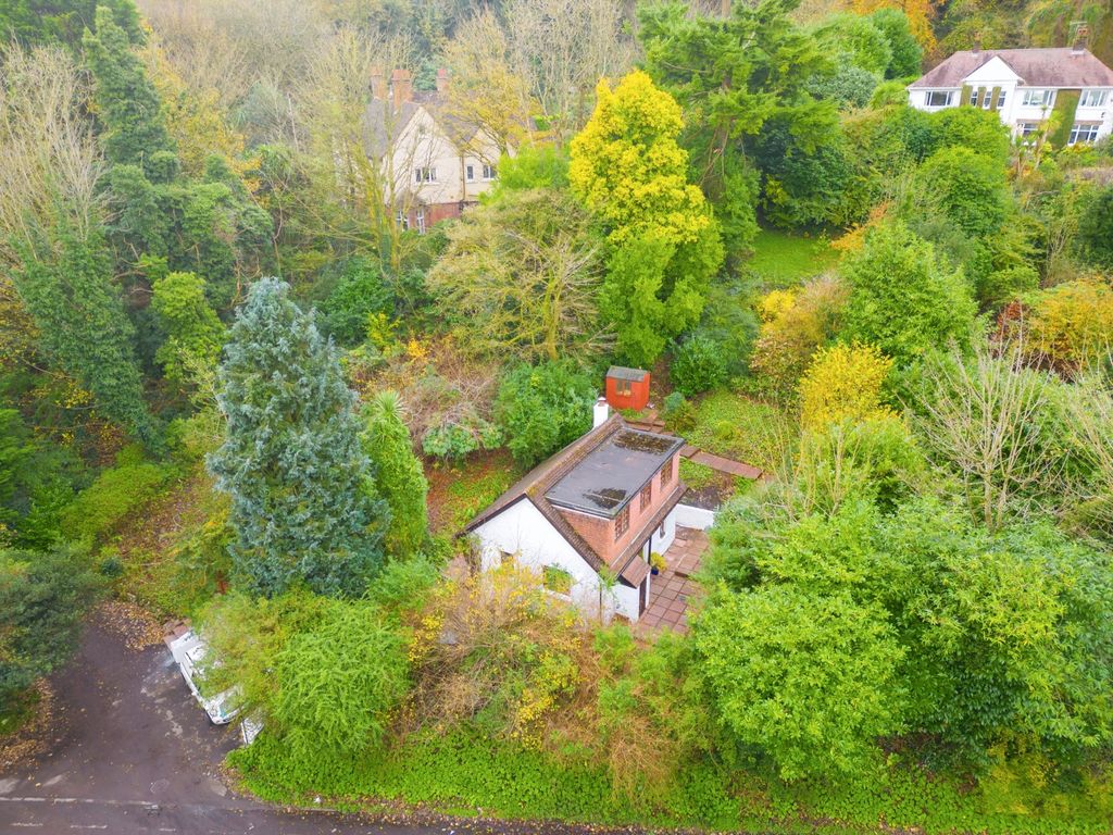 Property photo 1 of 44