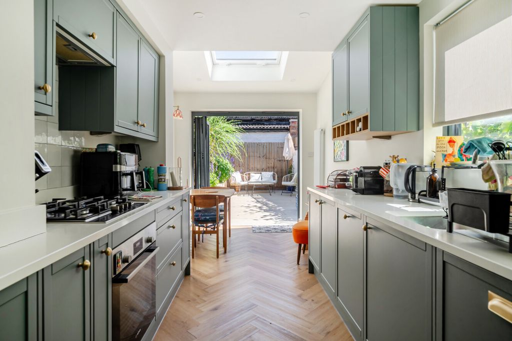Property photo 3 of 17 1484201-4-6A423E5...