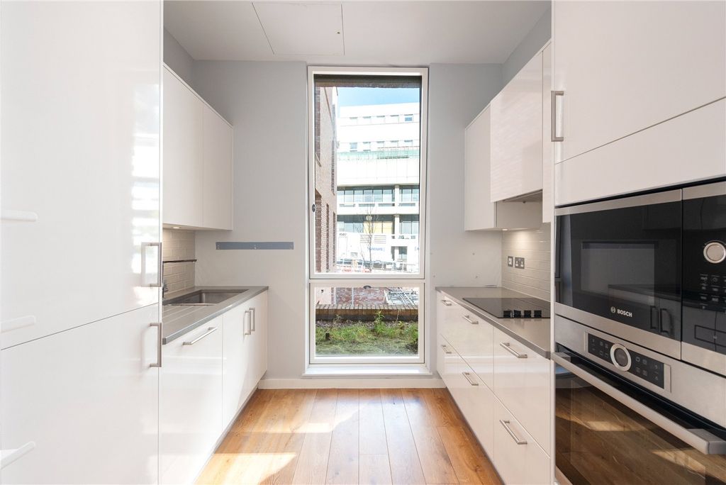 Property photo 1 of 23 Picture No. 06