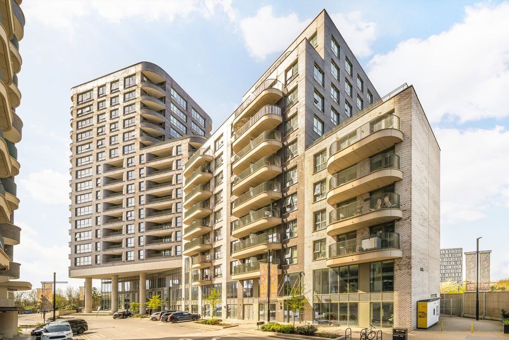 Property photo 1 of 9