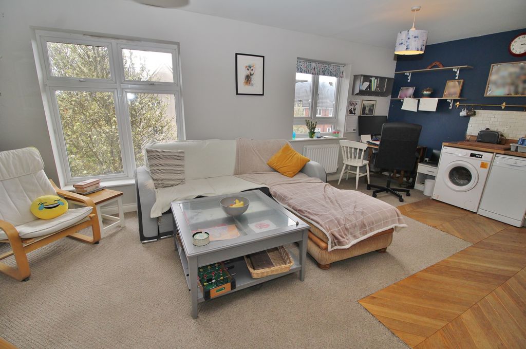 Property photo 2 of 15