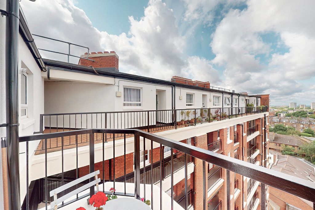 Property photo 3 of 15 Picture No. 43