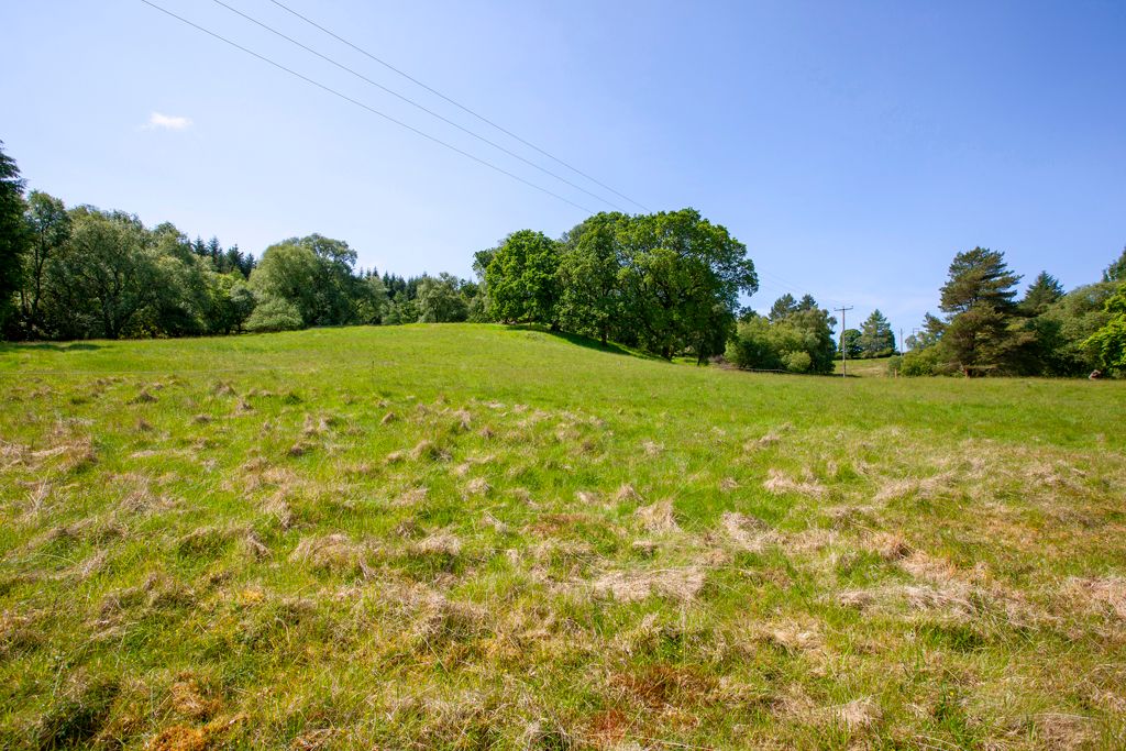 Property photo 3 of 35