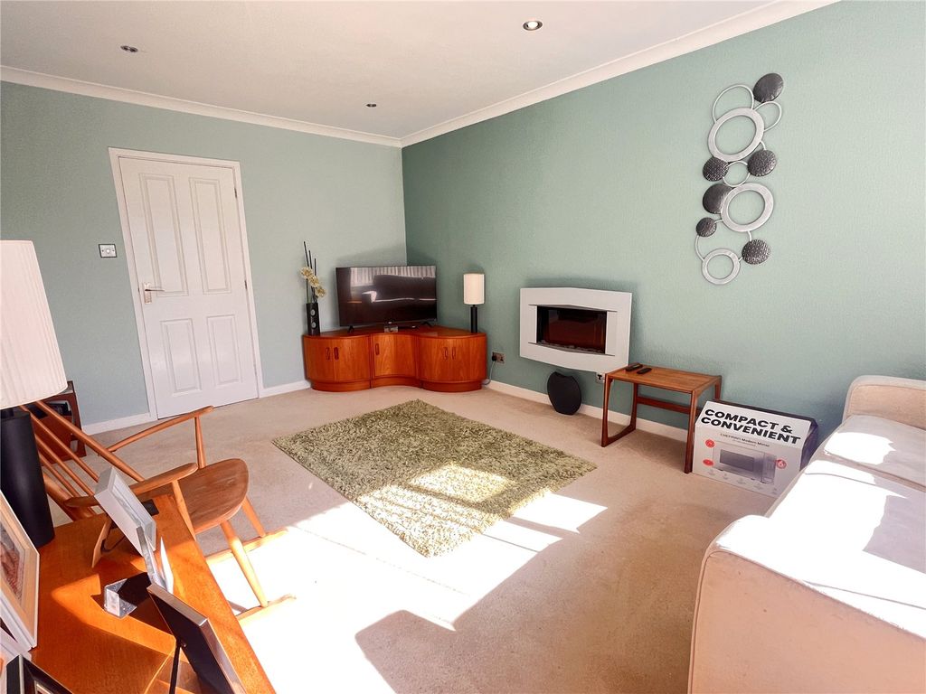 Property photo 2 of 16 Picture No. 02