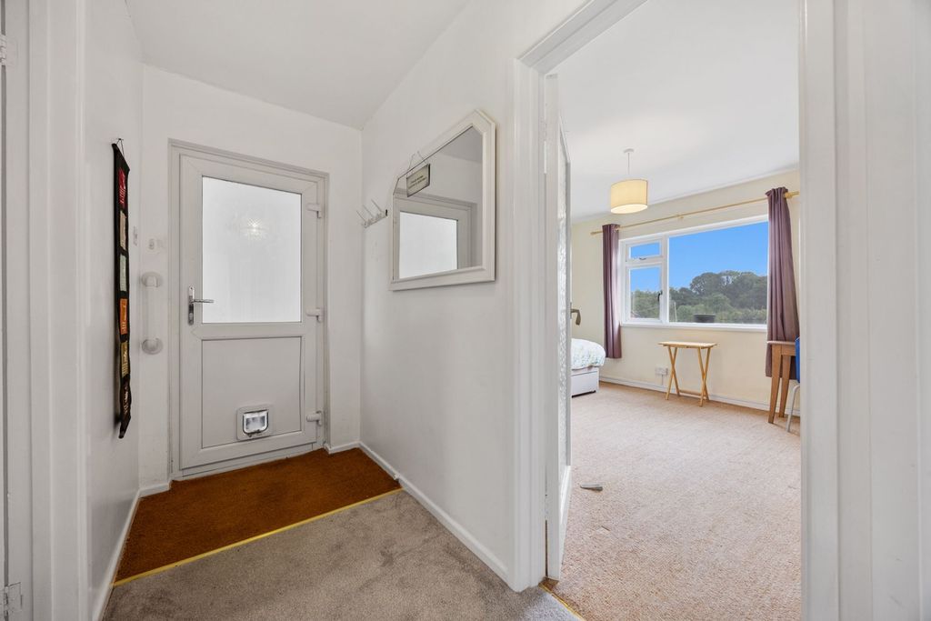 Property photo 3 of 23