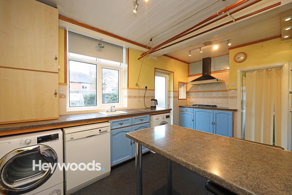 Property photo 2 of 44 099A2007