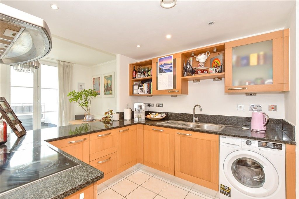 Property photo 2 of 16 Kitchen