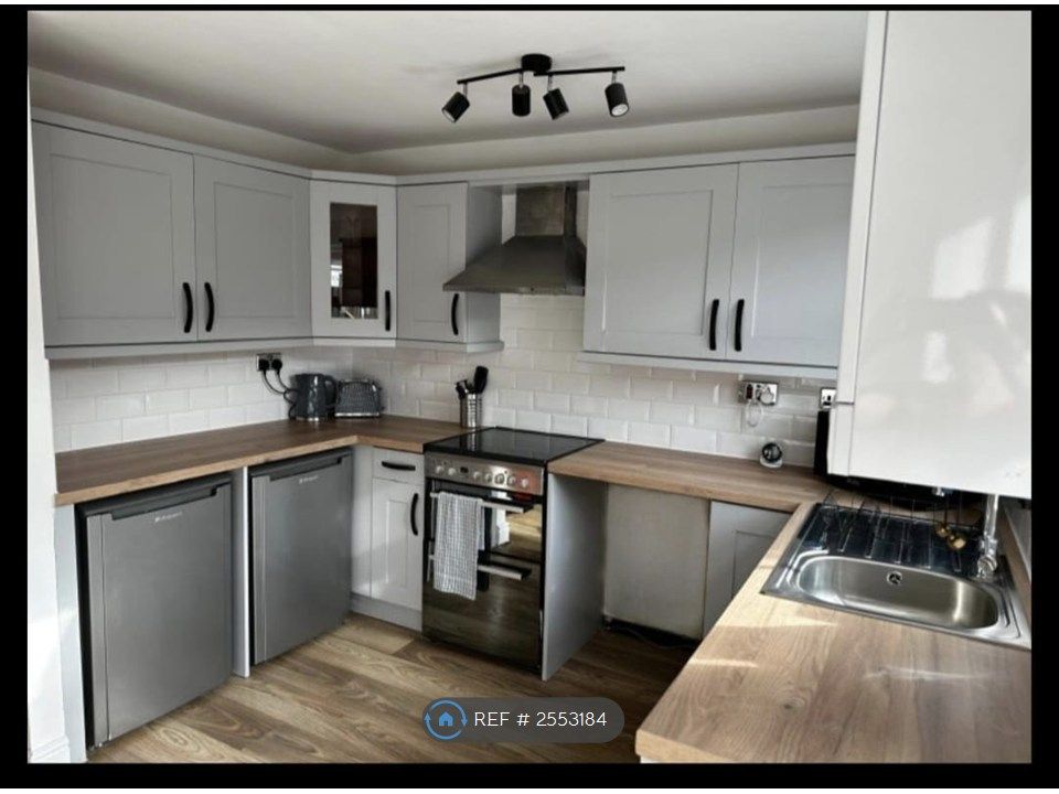 Property photo 1 of 4