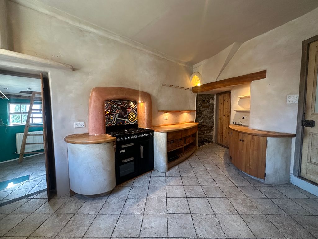 Property photo 3 of 19