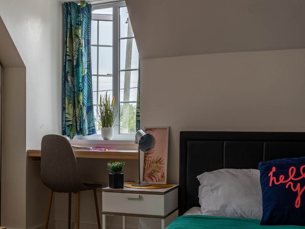 Property photo 3 of 6 4Ww-Student-Accommodation-Hr-1