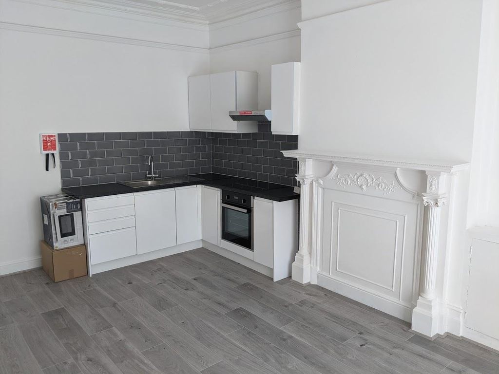 Property photo 1 of 6 3793232