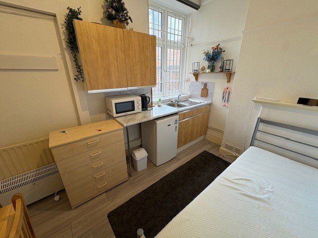 Property photo 2 of 3