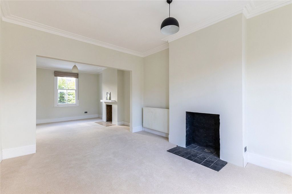 Property photo 2 of 14 Reception