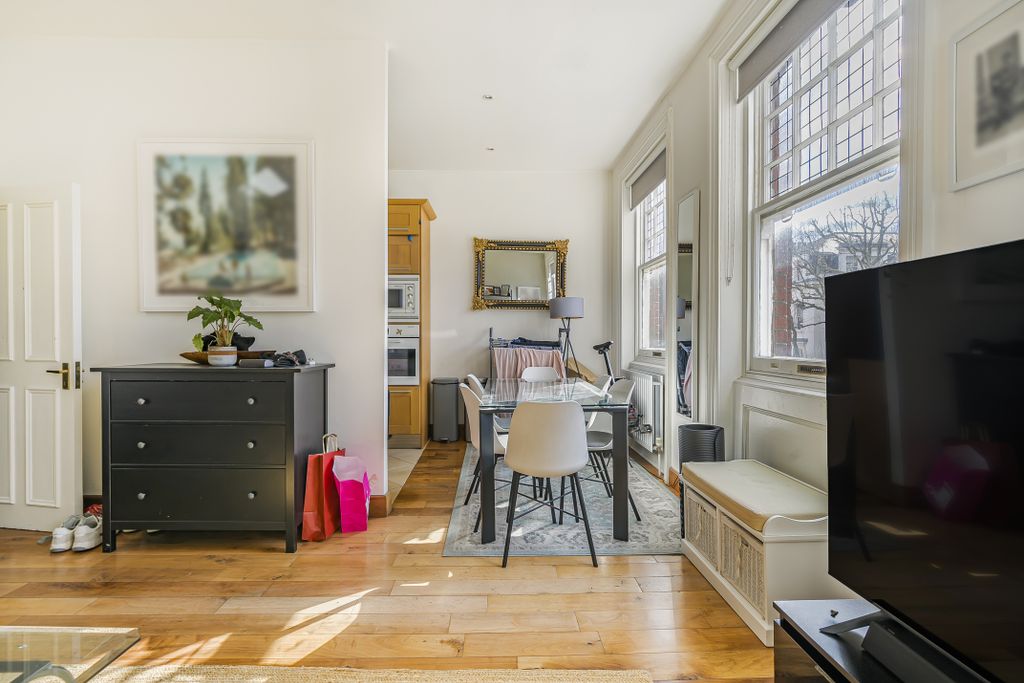 Property photo 3 of 10 Gallery
