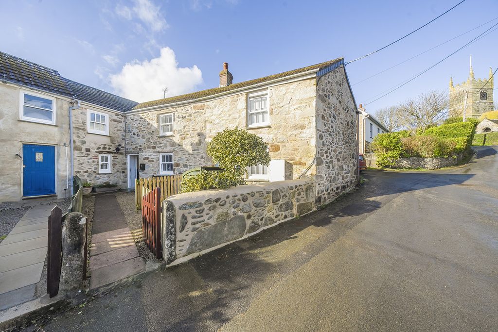 Property photo 2 of 12