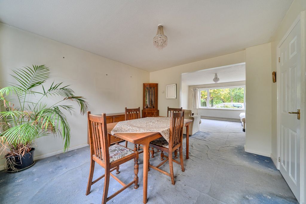 Property photo 2 of 21 Dining Room