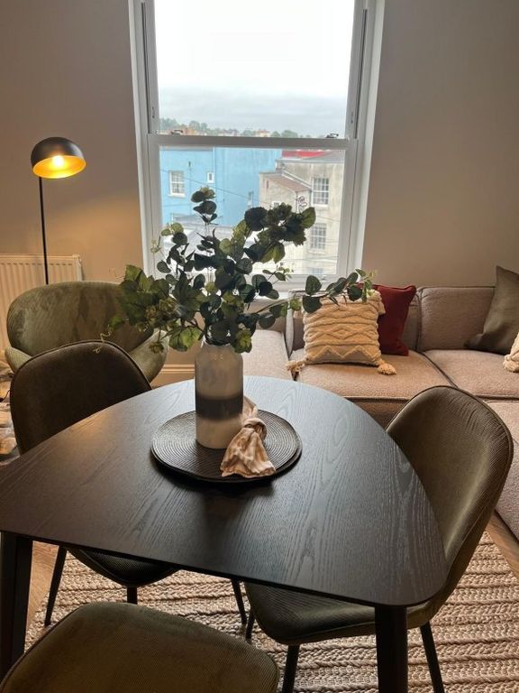 Property photo 3 of 11 8949809.Jpg