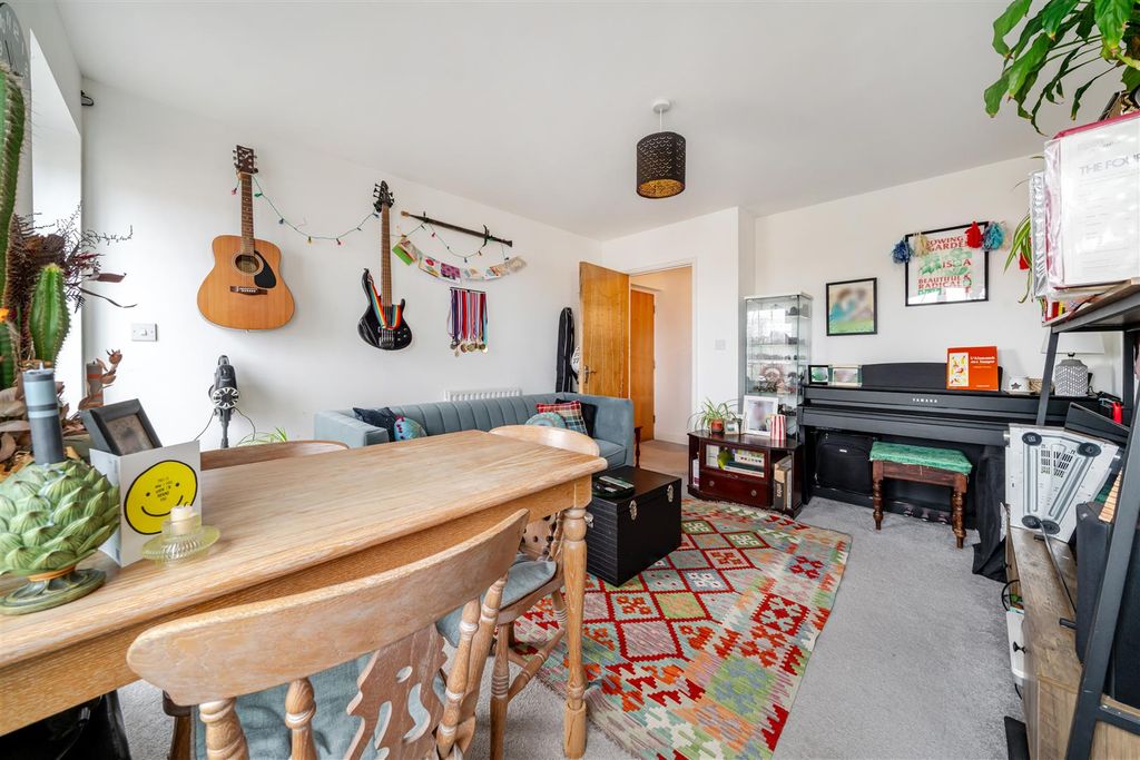 Property photo 3 of 12 1419494-4-69B3Ec299F5d1.Jpg