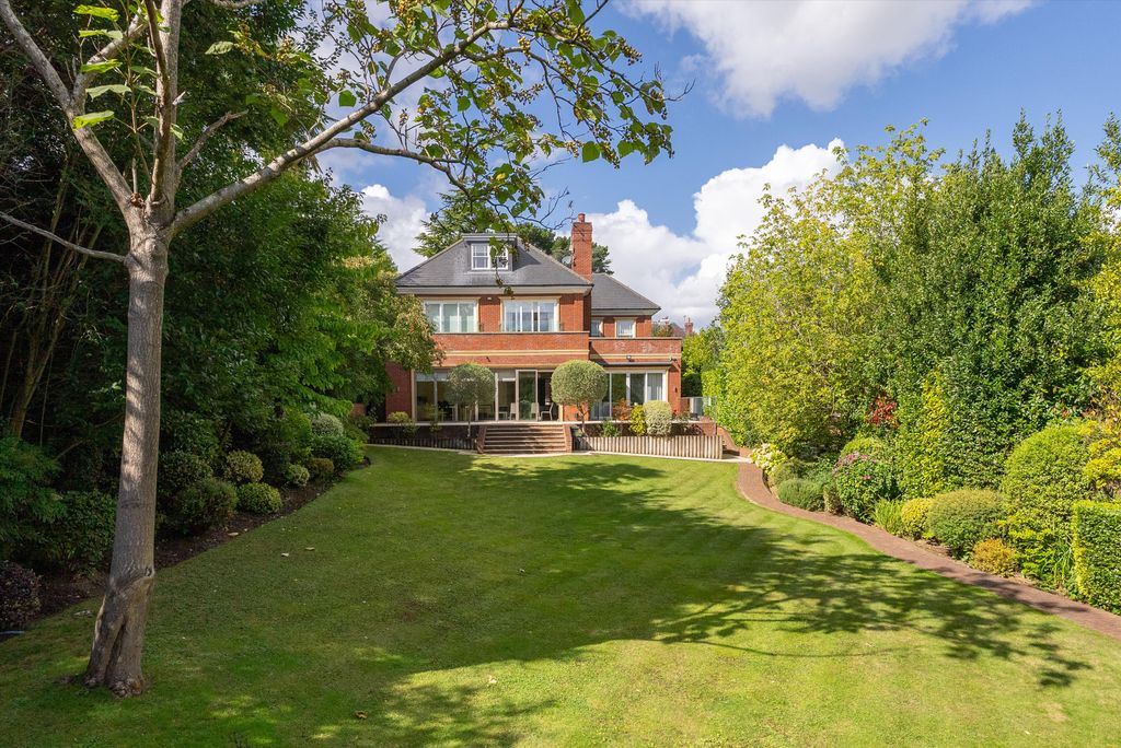 Property photo 3 of 19 Image