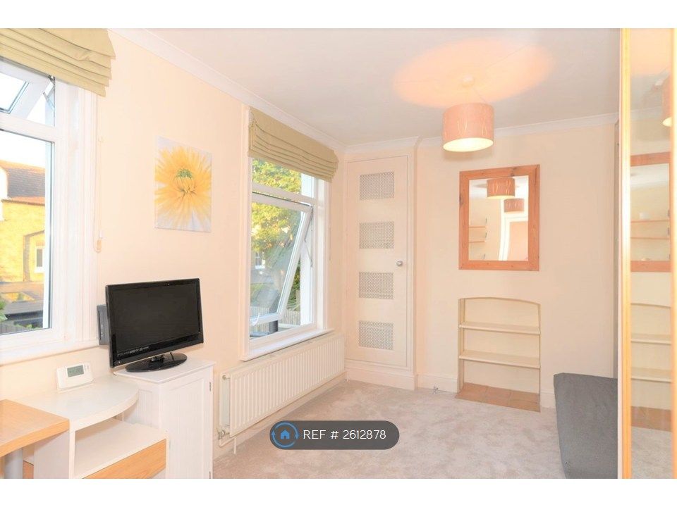 Property photo 1 of 24