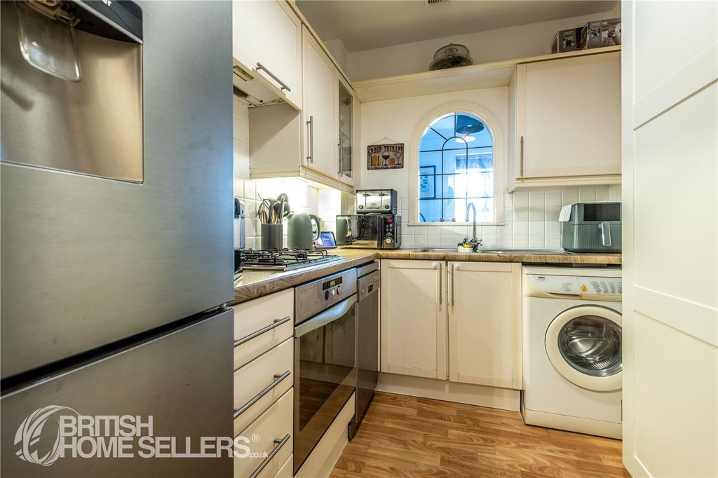 Property photo 3 of 18 Picture No. 48