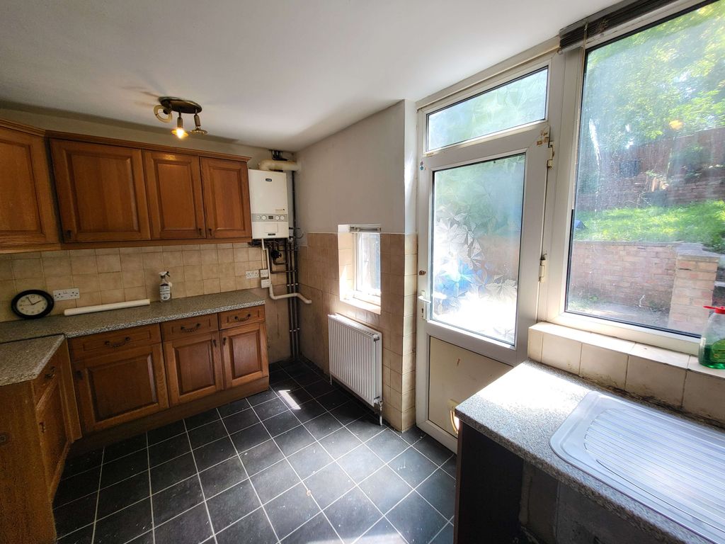 Property photo 2 of 17 Gallery