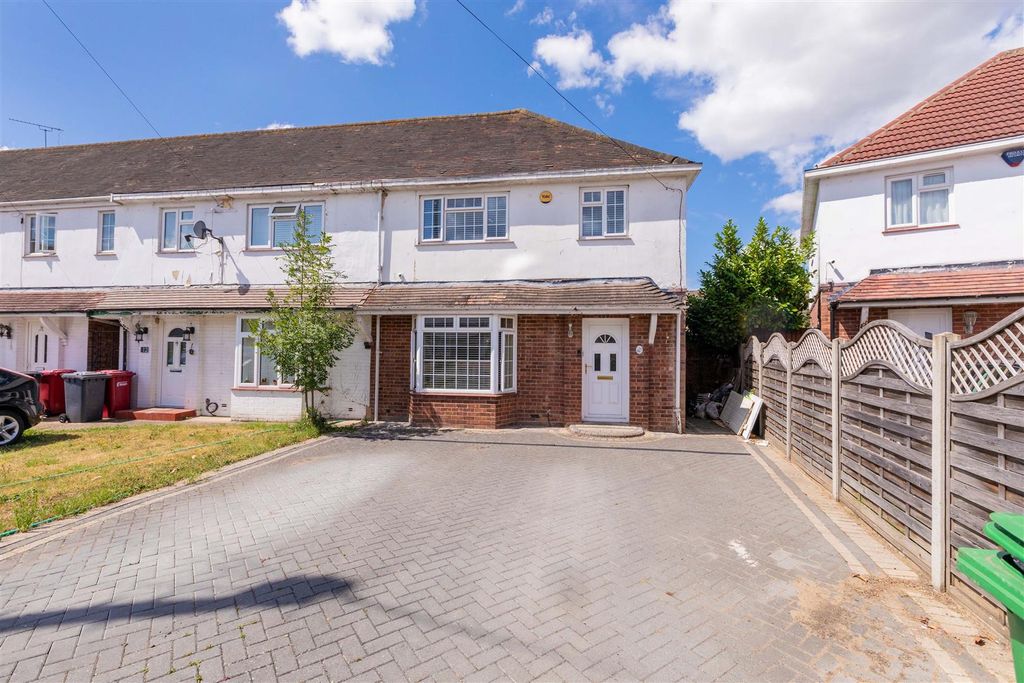 Property photo 1 of 17 10 Abbey Close-5.Jpg