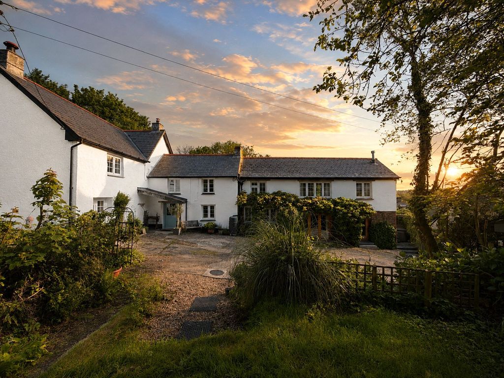 Property photo 1 of 54 Picture No. 01
