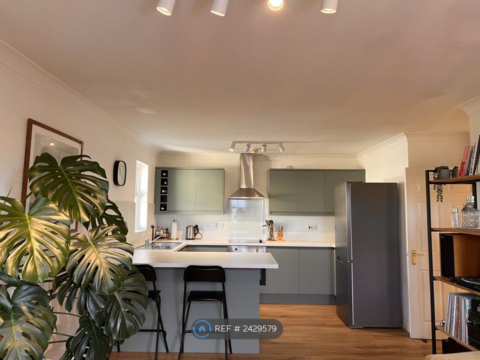 Property photo 3 of 22 Kitchen