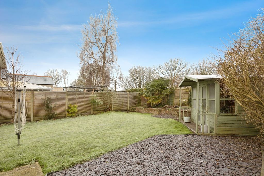 Additional image 19 of 3 bed detached house for saleSt Leonards Road, Horsham, West Sussex. RH13