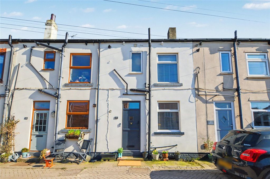 Property photo 1 of 10 Picture No. 12