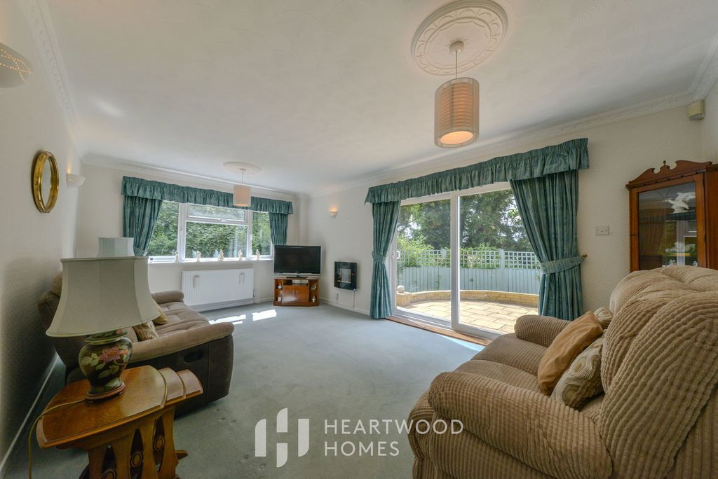 Property photo 2 of 22