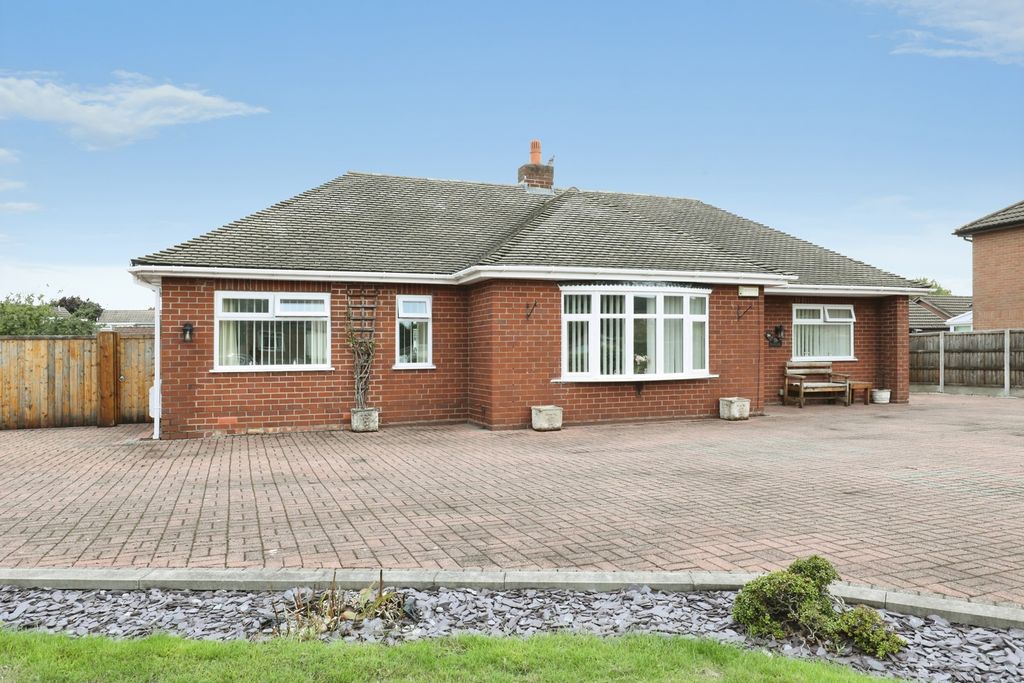 Property photo 3 of 24 Pbox-Img.Jpg
