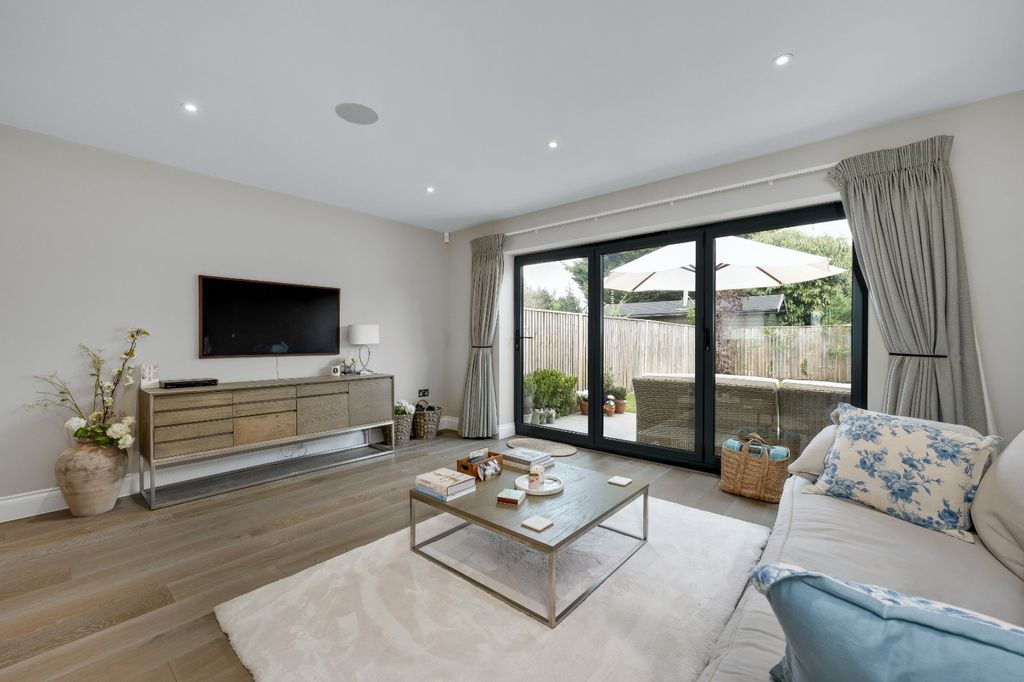 Property photo 3 of 15 Reception Room