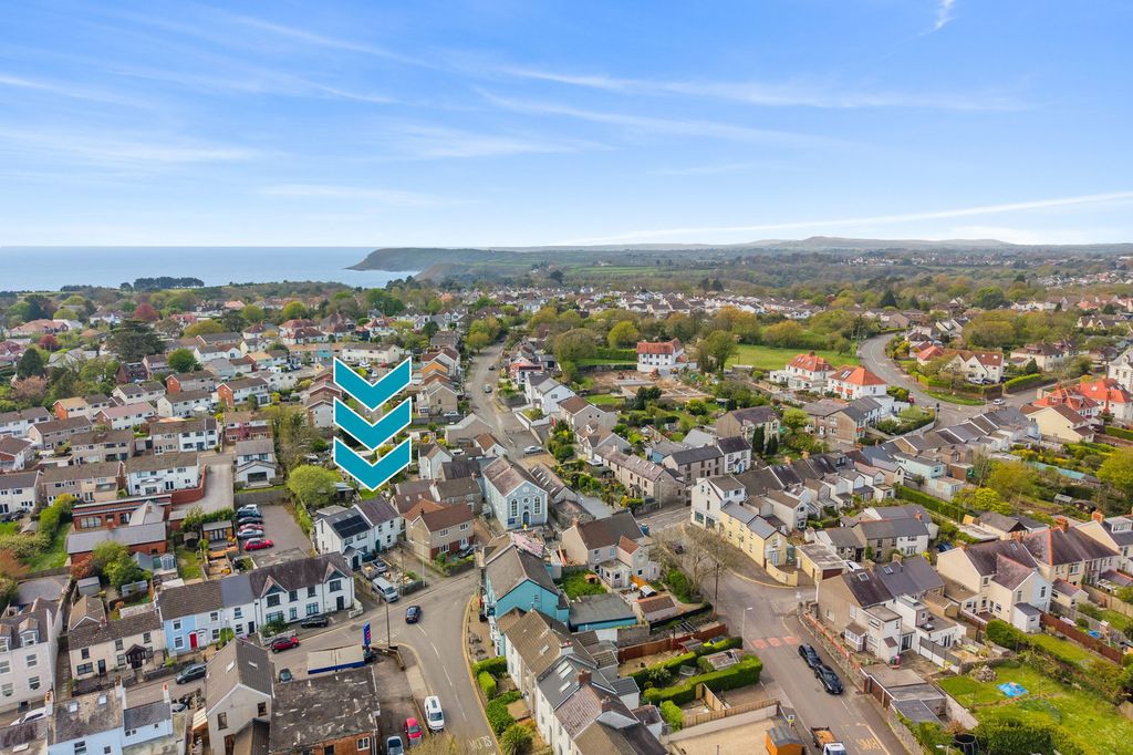 Property photo 2 of 30